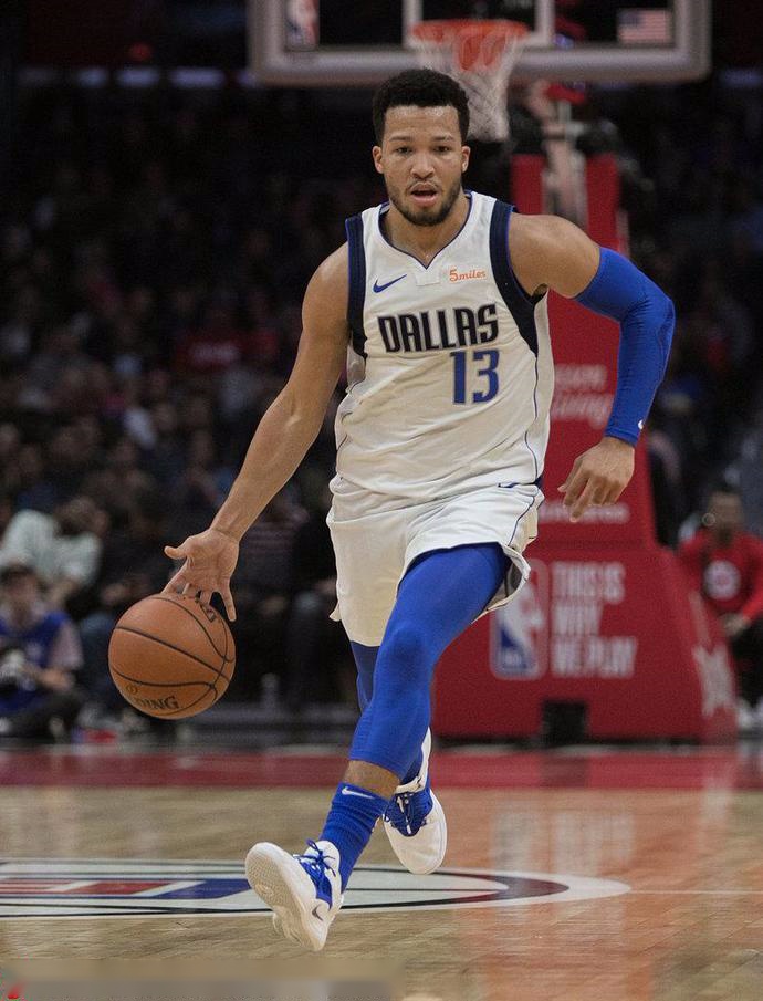 战中脱颖而 战中脱颖而